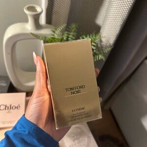 Tom Ford Noir Extreme Gold Packaging